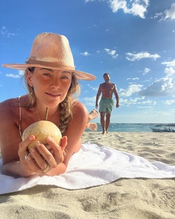 Dominika Paleta feet photo thumbnail