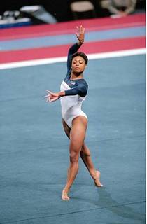 Dominique Dawes feet photo 20