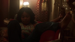 Dominique Fishback feet photo 2
