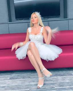 Dominique Hourani feet photo 9