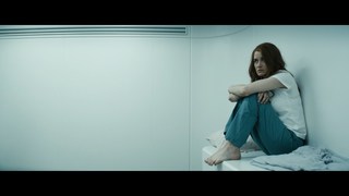 Dominique McElligott feet photo thumbnail