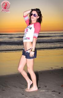 Domino Presley feet photo thumbnail