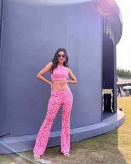 Donal Bisht feet photo 3