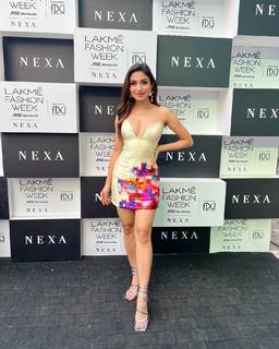 Donal Bisht feet photo 14