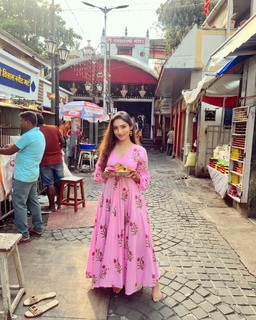 Donal Bisht feet photo 8