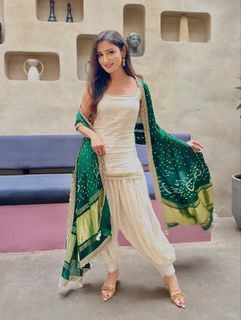 Donal Bisht feet photo 3