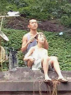 Dongyu Zhou feet photo 15