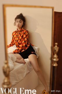 Dongyu Zhou feet photo 8