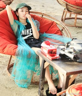 Dongyu Zhou feet photo 8