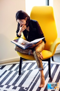 Dongyu Zhou feet photo 16