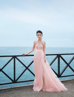 Dongyu Zhou feet photo 5