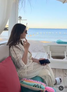 Donia Samir Ghanem feet photo 2