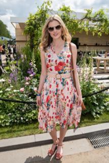 Donna Air feet photo 2
