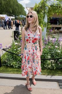 Donna Air feet photo 1
