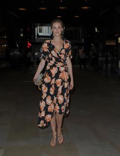 Donna Air feet photo 4