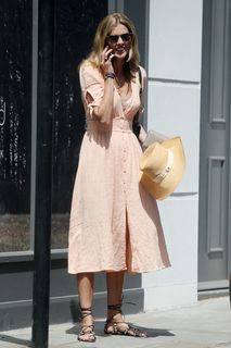 Donna Air feet photo 15