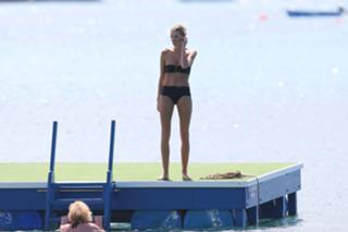 Donna Air feet photo 13