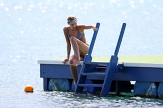 Donna Air feet photo 15