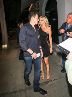 Donna D'Errico feet photo thumbnail