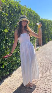 Donna Emam feet photo 9