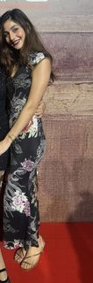 Donna Emam feet photo 14