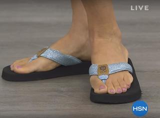 Donna Hicks feet photo 1