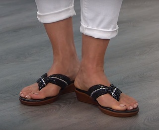 Donna Hicks feet photo 15