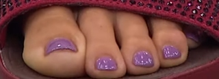 Donna Hicks feet photo 9