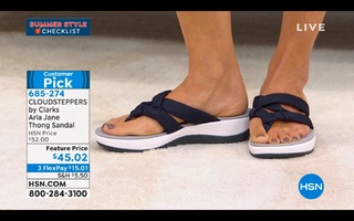 Donna Hicks feet photo 15