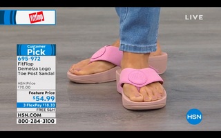 Donna Hicks feet photo 14