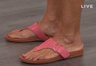 Donna Hicks feet photo 17