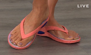 Donna Hicks feet photo 12