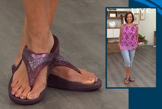 Donna Hicks feet photo 2