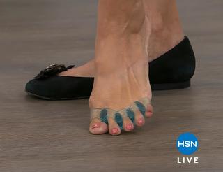 Donna Hicks feet photo 4