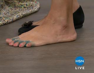 Donna Hicks feet photo 3
