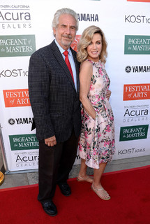 Donna Mills feet photo thumbnail