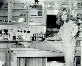 Donna Mills feet photo thumbnail