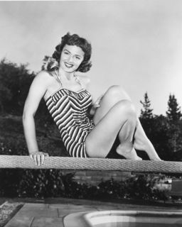 Donna Reed feet photo 18