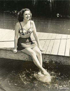 Donna Reed feet photo 11