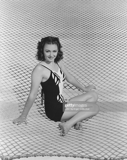 Donna Reed feet photo 6