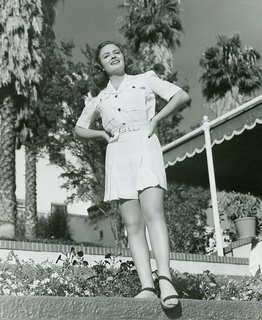 Donna Reed feet photo 5