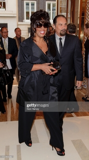 Donna Summer feet photo 5