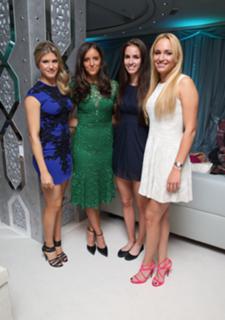 Donna Vekic feet photo thumbnail