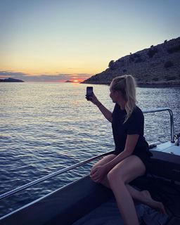 Donna Vekic feet photo thumbnail