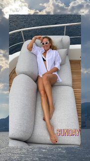 Donna Vekic feet photo thumbnail