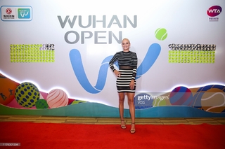 Donna Vekic feet photo thumbnail