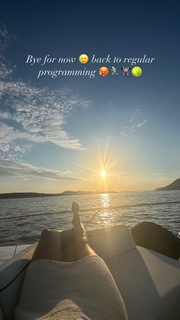 Donna Vekic feet photo thumbnail