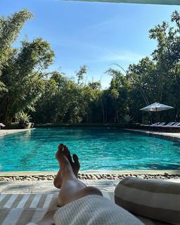 Donna Vekic feet photo thumbnail