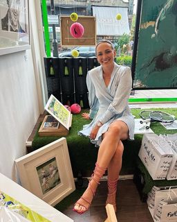 Donna Vekic feet photo thumbnail