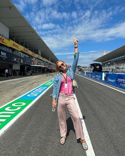 Donna Vekic feet photo thumbnail